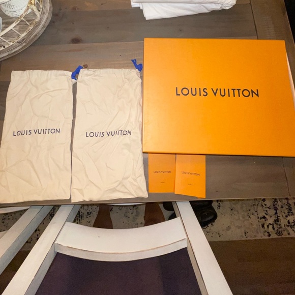 Authentic Louis Vuitton Monogram Sneakers - Picture 4 of 6